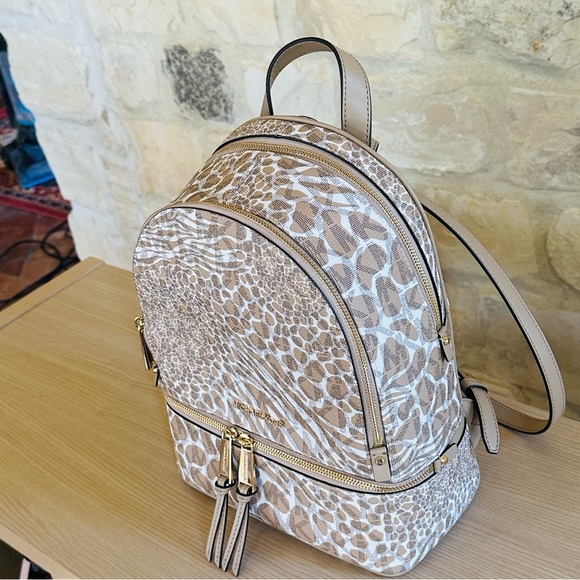 Mk - Picture 4 of 16